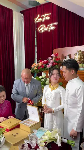 Lần đầu tiên từ lúc làm nghề tới giờ mình thấy ông ngoại cho nhiều đến vậy 😍😍