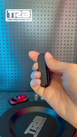 Guandan fidget wars - who’s got the faster fingers? #everydaycarry #fidgettoys #collectibles #giftforhim #adhd 