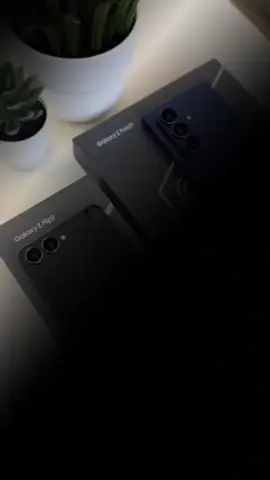 GalaxyFoldable7SamsungIndonesiaMenang #galaxyzfold7  #galaxyzflip7  #letflipthenorm  #unfoldnewtaste  #samsungstoreradiodalam 