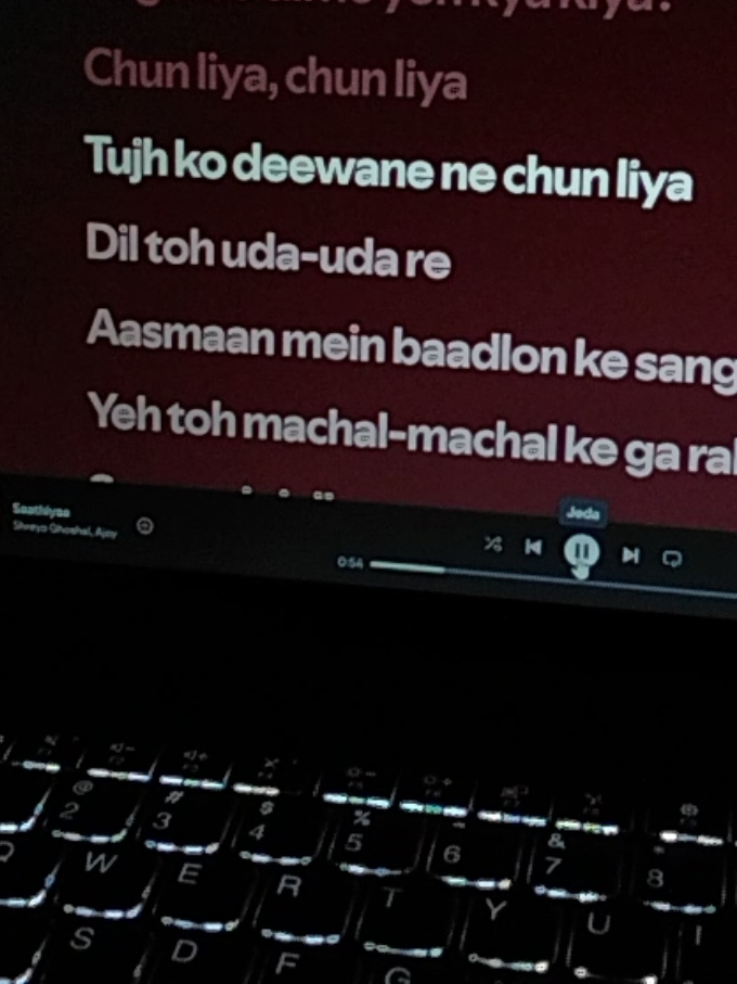 Saathiyaa✨💖💘✨ #bollywoodsong #lyricsvideo #shereyaghoshal #saathiya #fypage 