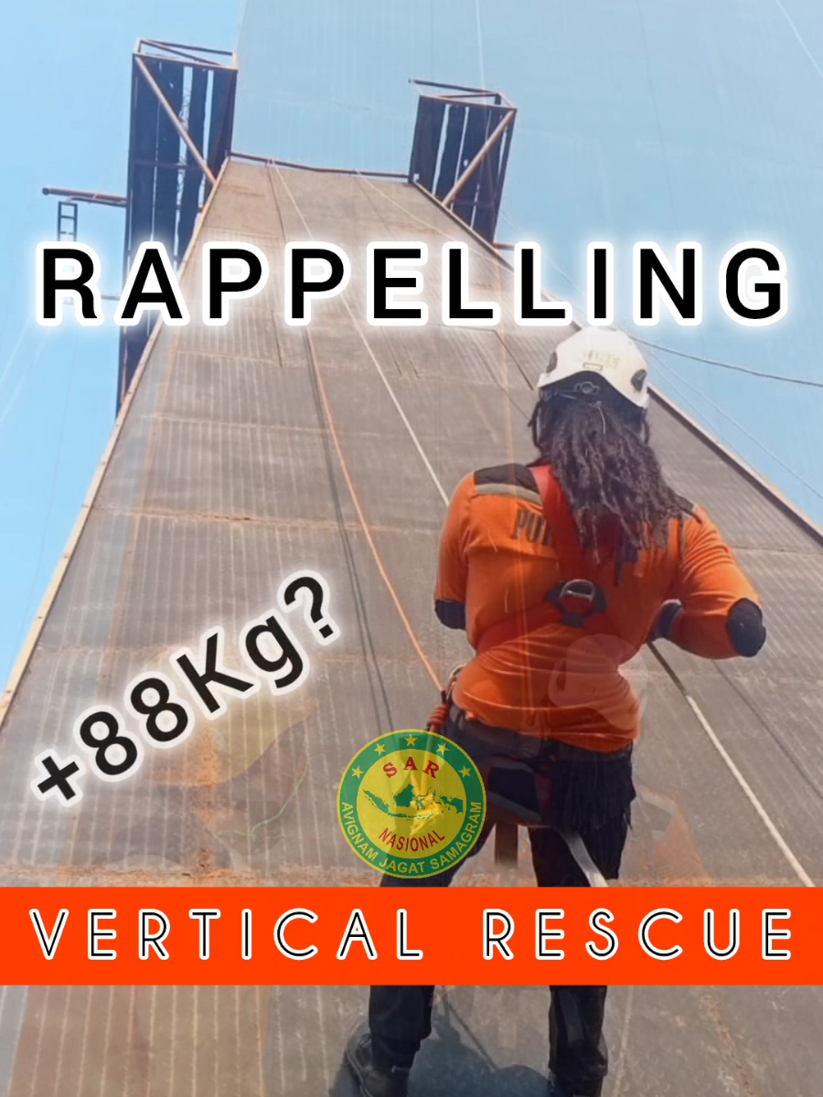 Penasaran mau ikut pelatihan kayanya seru ya?? Pengetahuan dasar penyelamatan terdiri dari berbagai macam, salah satu yang seru adalah ini Kepoin dikomen #relawansar #potensisar #rappelling #fyp #pati 