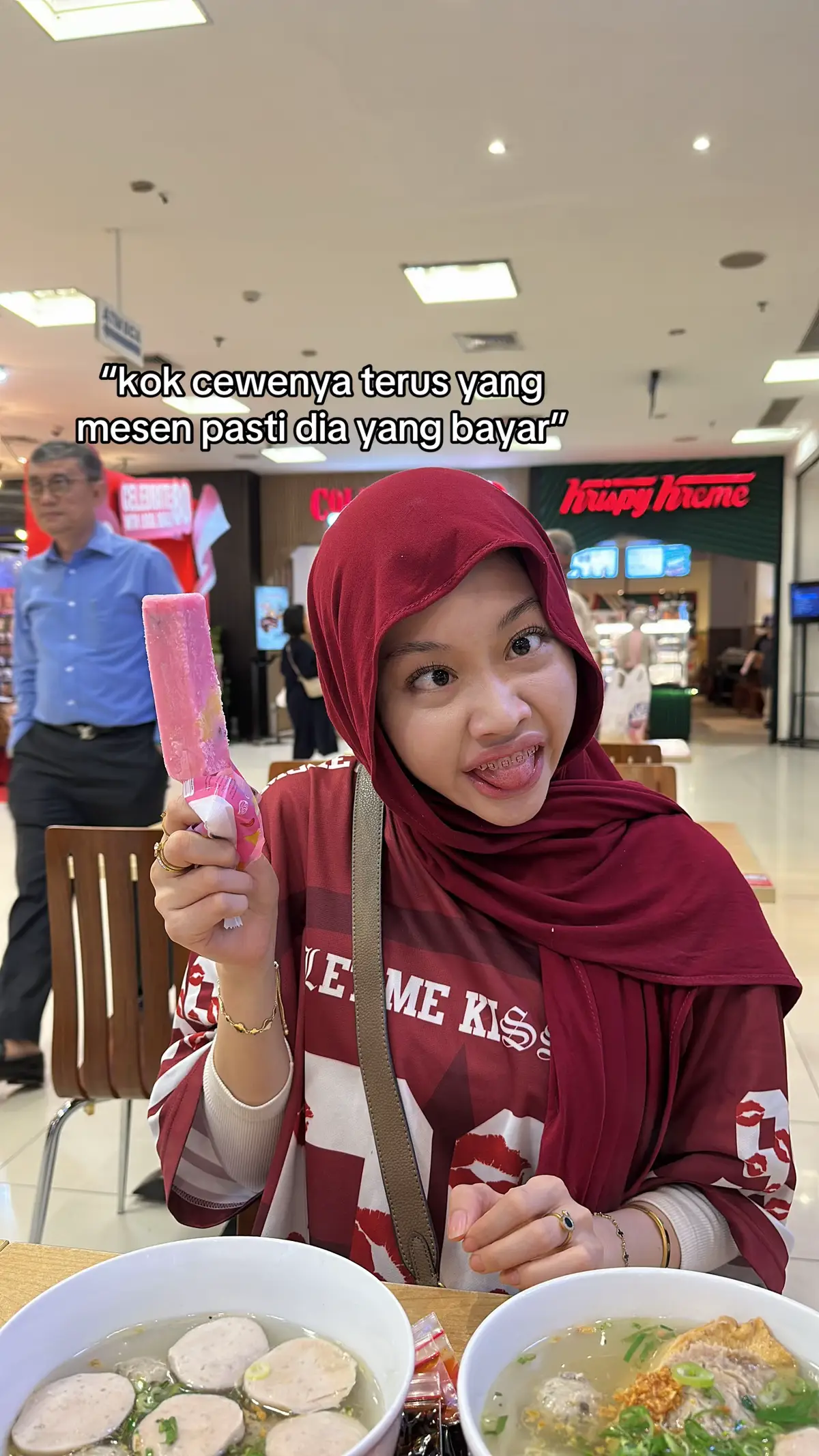 hal yg paling di takutin cowo…. pesen makanan