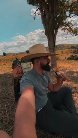 #sertanejo #sertanejoraiz #verso #causo #geovanicarreiro