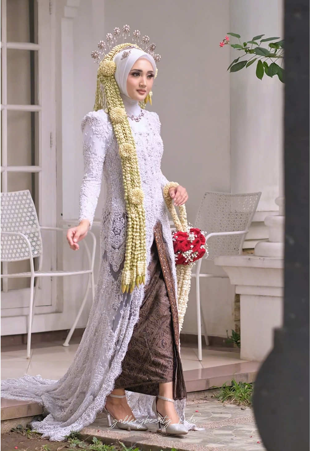 hello gaes tanggalmu gak aman gaes😍😍 #soloputrihijab #soloputri #akad #akadnikah #mua #pernikahan 