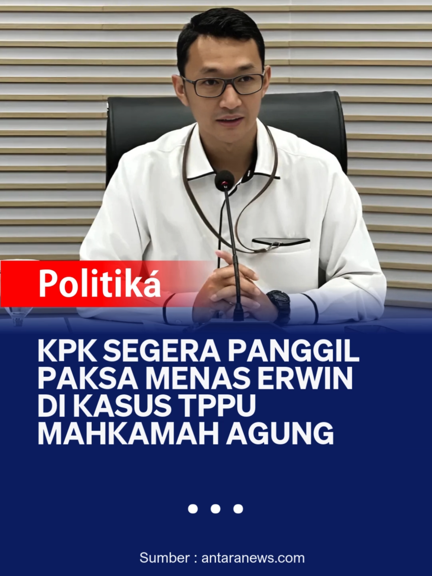 Komisi Pemberantasan Korupsi (KPK) segera memanggil paksa seorang wiraswasta atas nama Menas Erwin Djohansyah sebagai saksi kasus dugaan tindak pidana pencucian uang (TPPU) di lingkungan Mahkamah Agung (MA). Juru Bicara KPK Budi Prasetyo menjelaskan upaya paksa tersebut akan dilakukan setelah Menas Erwin tidak memenuhi panggilan KPK sebanyak dua kali tanpa pemberitahuan. “KPK mengimbau kepada yang bersangkutan untuk bersikap kooperatif. Tentunya KPK akan melakukan upaya sesuai ketentuan hukum untuk menghadirkan yang bersangkutan ke hadapan penyidik,” ujar Budi saat dikonfirmasi ANTARA dari Jakarta, Selasa. Sebelumnya, KPK memanggil Menas Erwin pada 4 dan 12 Agustus 2025. Namun, yang bersangkutan tidak hadir tanpa pemberitahuan. Diketahui, nama Menas Erwin muncul dalam sidang terdakwa sekaligus mantan Sekretaris MA Hasbi Hasan pada 5 Desember 2023 di Pengadilan Tipikor Jakarta. Dalam sidang tersebut, jaksa mengungkapkan terdakwa Hasbi Hasan diduga menerima fasilitas wisata jalan-jalan ke Bali bersama seorang artis hingga hotel yang bernilai ratusan juta rupiah. Pada 5 April 2021, Hasbi Hasan disebut menerima fasilitas penyewaan satu unit apartemen di Frasers Recidance, Jakarta, dengan nilai Rp210.100.000,00 dari Menas Erwin selaku Direktur Utama PT Wahana Adyawarna. Uang itu diberikan Menas agar Hasbi mau mengurus perkara yang melibatkan perusahaannya di MA. Tidak hanya itu, Menas kembali memberikan fasilitas kepada Hasbi, yakni penginapan dua unit kamar tipe junior suite dan executive suite di The Hermitage Hotel Menteng, Jakarta, dengan total Rp240.544.400,00. Terakhir, Menas kembali memberikan fasilitas penginapan dua kamar tipe executive suite di Novotel, Cikini, Jakarta, dengan nilai Rp162.700.000 kepada Hasbi Hasan pada tanggal 21 November 2021. Adapun Hasbi Hasan telah divonis 6 tahun penjara oleh Pengadilan Tinggi DKI Jakarta setelah terbukti menerima suap pengurusan gugatan perkara kepailitan Koperasi Simpan Pinjam (KSP) Intidana pada tingkat kasasi di MA. Hasbi Hasan terbukti menerima suap sebesar Rp3 miliar untuk mengurus gugatan perkara kepailitan KSP pada tingkat kasasi dengan tujuan memenangkan debitur KSP Intidana Heryanto Tanaka. Uang itu diterima Hasbi Hasan dari Heryanto melalui Dadan Tri Yudianto. Adapun Heryanto menyerahkan uang pengurusan gugatan perkara perusahaannya kepada Dadan secara total sebesar Rp11,2 miliar. sumber : antaranews.com
