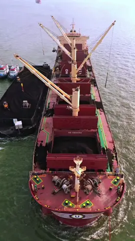 ship to ship  🔥  bulk carier #capcut  #fyp #drone 