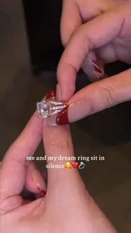 me and my dream ring sit in silence🥰❤️💍#ring #jewelry #foryoupage #weddingring #tiktokshop 
