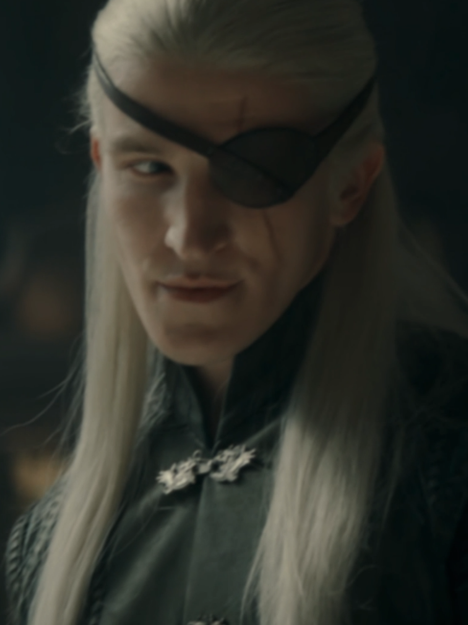 wait for a suprise 😔 had to make an aemond version of this trend 🙏🏻 #aemondtargaryen #edit #ewanmitchell #fyp #houseofthedragon #hotd  #sexyback