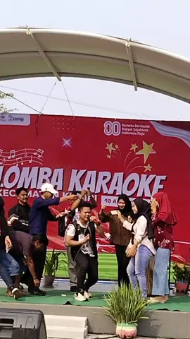 #lomba karoke guis