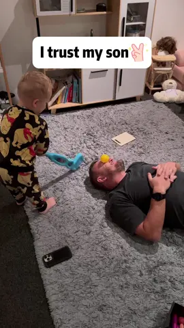 Your children are your greatest danger#fyp #baby #fouryou #funnyvideos #dad 