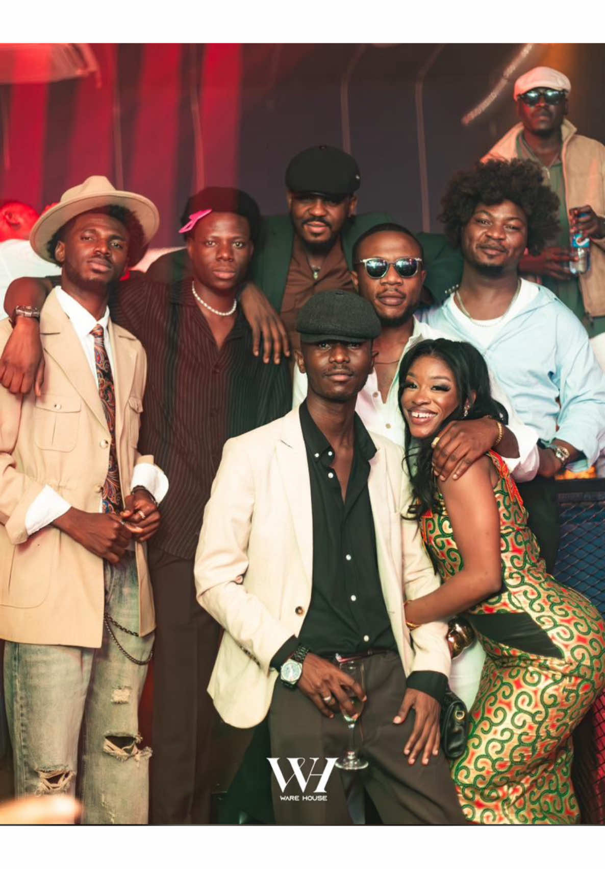 ✨ Les moments forts de WAREHOUSE ✨ Chaque soirée est une histoire… et vous êtes les personnages principaux 🎭🔥 Merci d’avoir mis le feu sur la piste, de partager vos sourires et votre énergie 💃🏾🕺🏾 Ici, chaque week-end dépasse le précédent… et on ne compte pas s’arrêter 🚀 📸 Voici un aperçu de nos vibes les plus folles 📸 #WarehouseMoments #VibesOnly #LubumbashiNightlife #PartyTime #BestClubInTown SAME GAME, DIFFERENT LEVEL 🔥👌🏾