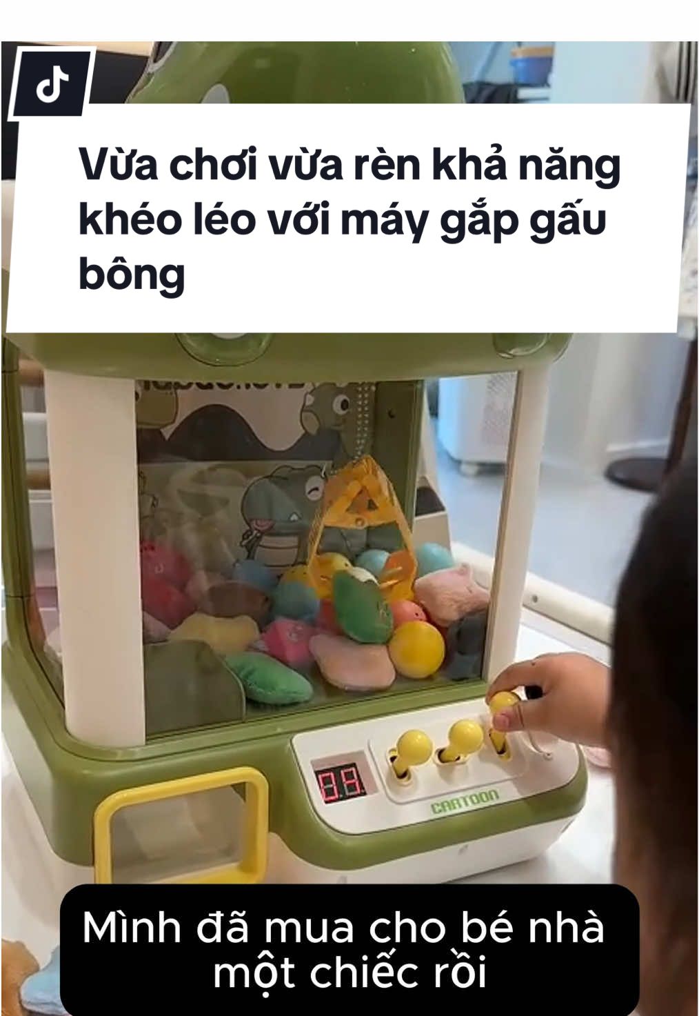 Tấm vé về tuổi thơ cho bố mẹ, món quà trong mơ cho con. Cả nhà cùng tranh nhau làm 