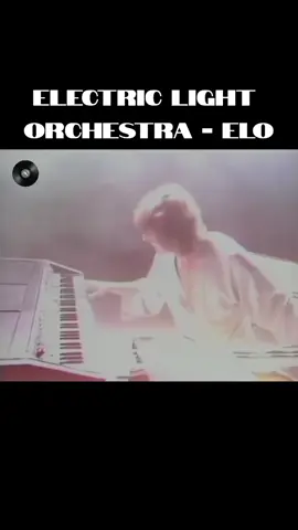 4 grandes canciones de #ElectricLightOrchestra #ELO #Rock #RockSinfónico #70s #70smusic #oldies  1. Last train to london 2. Rock 'n' roll is king 3. Mr. Blue Sky 4. Telephone line