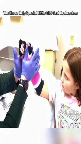 The Nurse Help Special Little Girl Cast Broken Arm 😱 #casting #cast #brokenarm #castoff #cutting #fyp #emotional #doctorstrange #poorchild #hospital #nursesoftiktok #patientcare #childrenshospital 