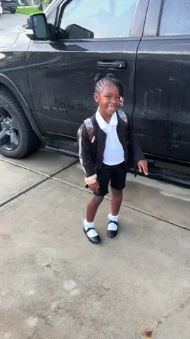 She said she ready to be a problem 🤣