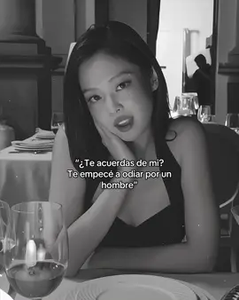 # JENNIE :: ¿Qué pasa con esas niñas que comienzan a odiar a otra solo porque el que les gusta se enamoró de la parcera y no de ellas? Que asco pelear por un hombre. #parati #blancoynegro #KPop #podercerdito❤️ #ego 