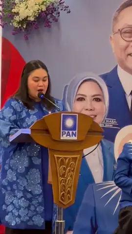 *KONGRES PUAN* ------------------------------ - Kongres II Perempuan Amanat Nasional (PUAN) Tegaskan Peran Strategis Perempuan Menuju PAN Empat Besar. - Kongres II Perempuan Amanat Nasional (PUAN), Energi Baru, Semangat Baru, Langkah Pasti untuk Politik Perempuan yang Inklusif. - Kongres II PUAN: Farah Putri Nahlia Pimpin PUAN PAN 2025–2030, Baginya PUAN Bukan Sekadar Simbol, Melainkan Solusi bagi Pemberdayaan Politik Perempuan di Indonesia - Selamat Bertugas Farah Putri Nahlia yang Resmi Menahkodai PUAN PAN 2025-2030 & Terima Kasih Atas Dedikasi Luar Biasa Intan Fauzi Selama Memimpin PUAN PAN 2020-2025. @zul.hasan @zulhas.mendag #menkopangan #bantupanganbanturakyat #KopdesMerahPutih #KopdesIndonesia #ZulkifliHasan    Terima kasih dan tetap semangat. 💙