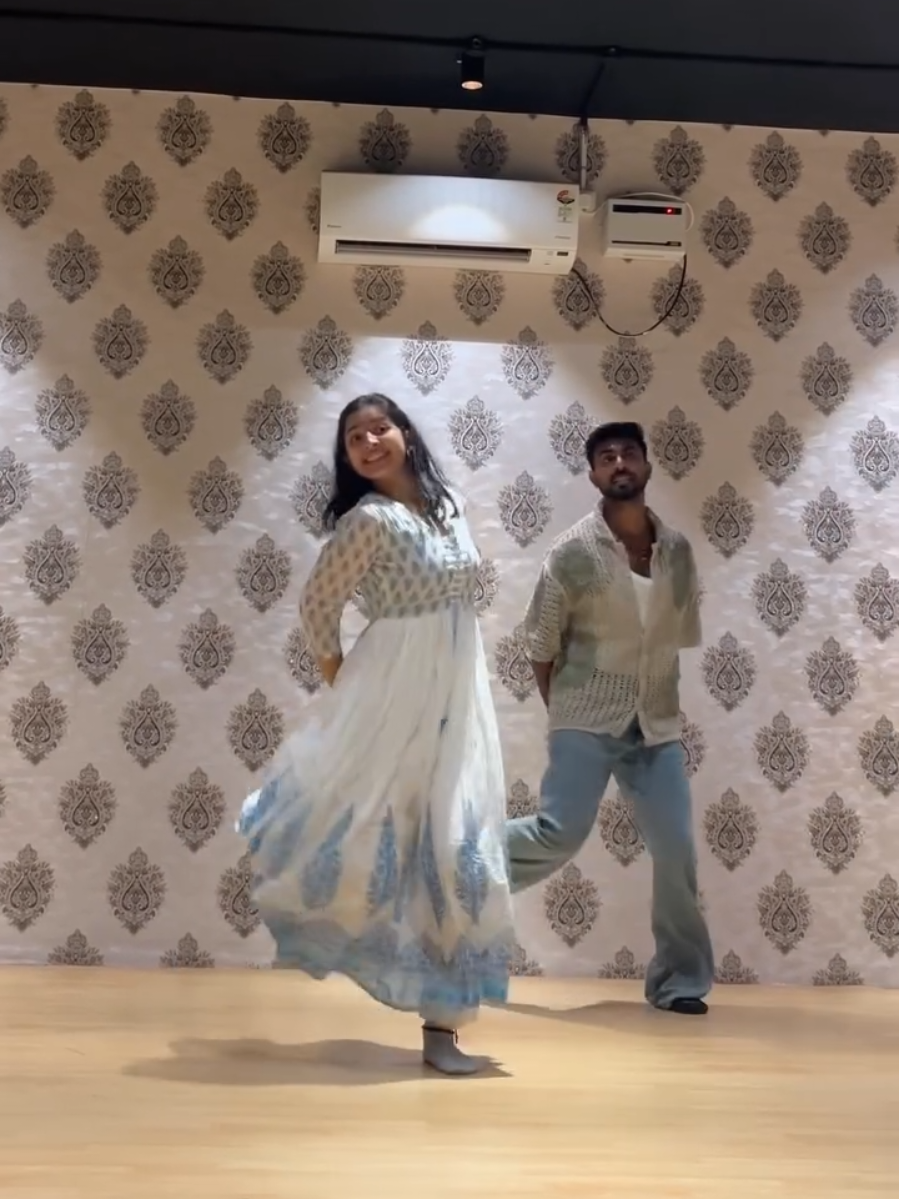 It's not just a song, its an emotion! ❤️ #UnnakuThaan  #SanthoshNarayanan #Chiththa 