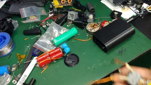 không nói nhiều đồ chơi trong bio nhé 8-15v #DIY #chetao #zvs #kichdien #duicui 