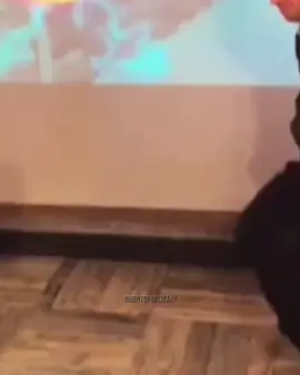 🥳