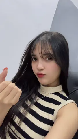 @Sasya Arkhisna wani gak ngeneki 🙄 Bar kui langsung di hantam 😭😆