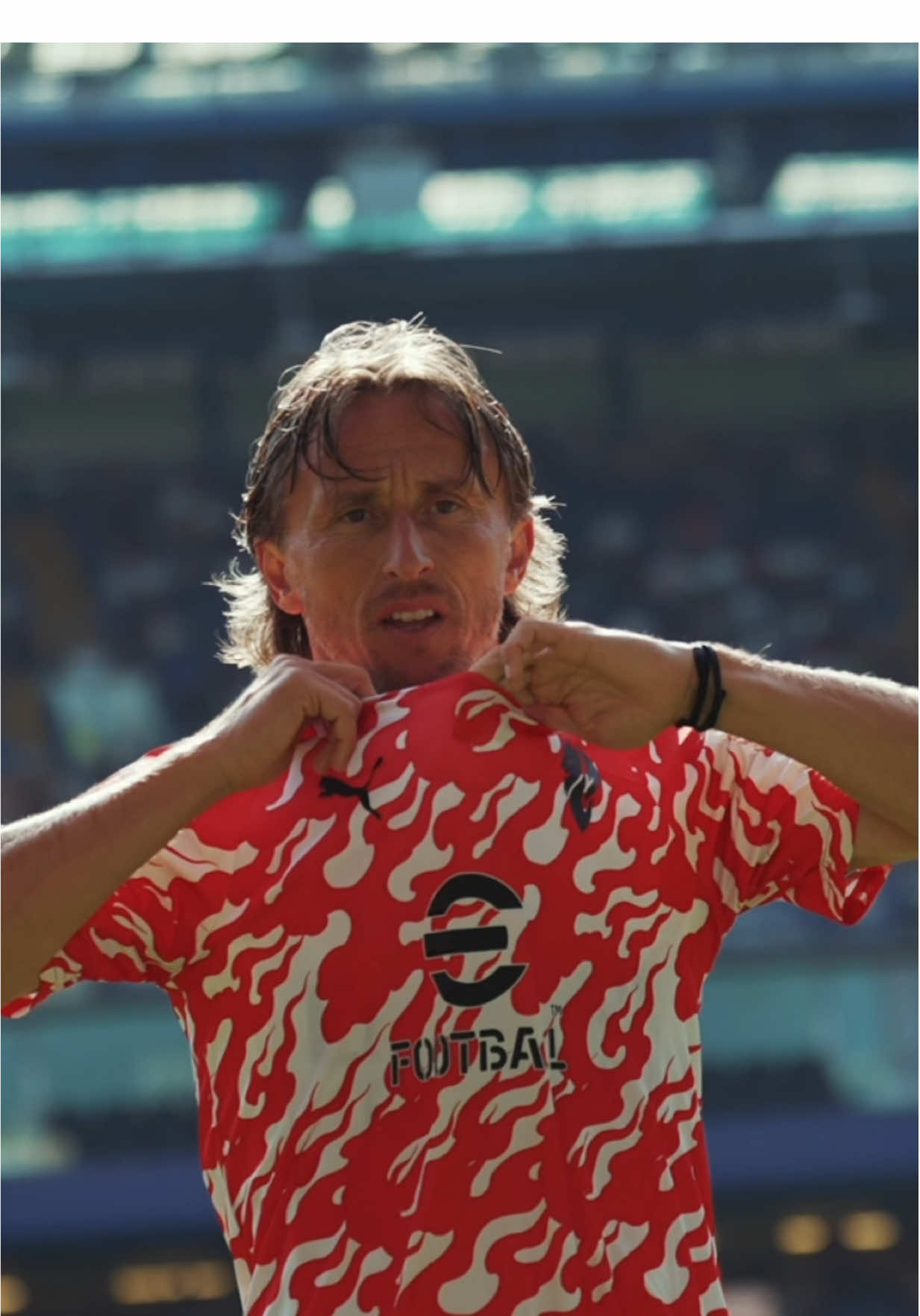 Luka ❤️🖤 #modric #acmilan #tiktokfootball 