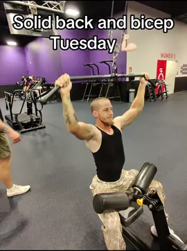 Crazy good pump this morning so had to get down to the black beater 😭  #gym #Fitness #GymTok #GymLife #fitnesstok @It’s Just Steve 