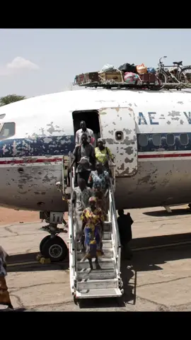 African people #viraltiktok #oldaeroplane #funny 