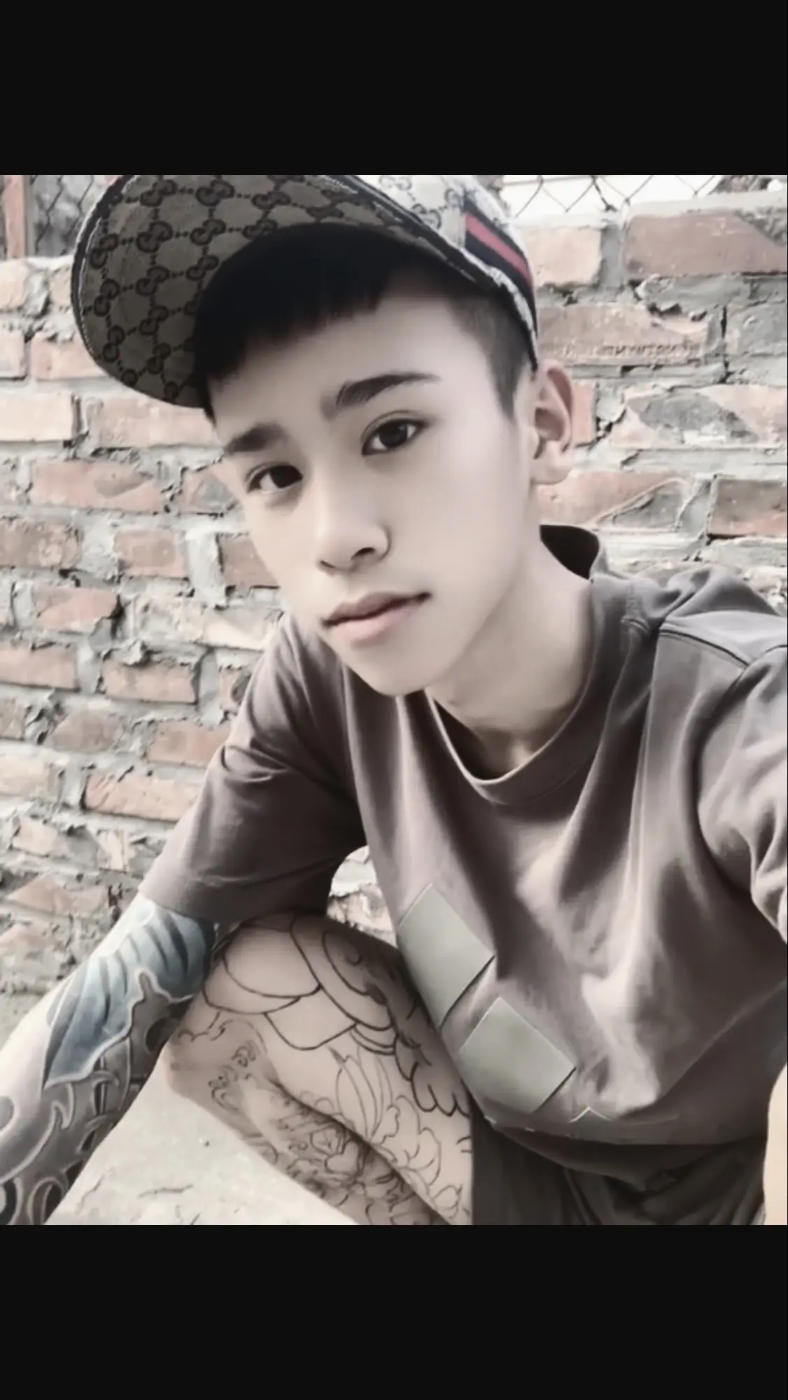 Dung quay dau lai...