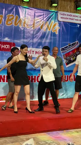 Sếp say quá rồi