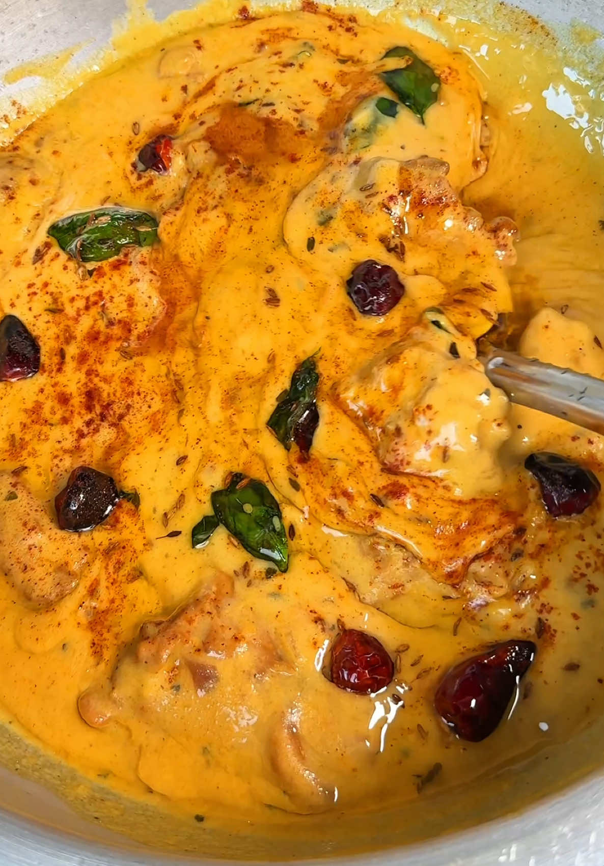 One of the best recipe …. Kari Pakora 😍 #kari #karipakora #pakora #curry #desifood #currypakora #Recipe #indianfood #currylovers #FoodLover #fouryou #fyppp #tiktokviral 