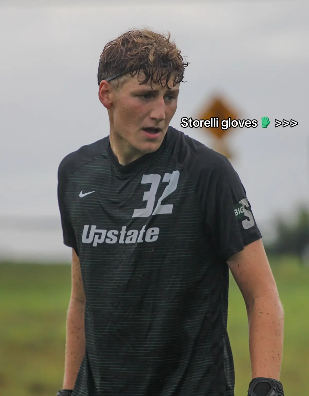 💚⚽ Spartan Pride, Gladiator Power Goalkeeper Sean Daniel O’Neal from USC Upstate Men’s Soccer is taking the @Storelli Soccer ExoShield Gladiator Pro 3 🧤 to the field ‼️   Premium German 🇩🇪 contact latex, negative cut, and 5-finger spine protection for those game-changing saves. From intense training to match day glory… these gloves are built for keepers who never back down. Goalkeepers, your call: Finger spines IN or OUT? 👇🔥  #goalkeepers #gkunion #gkgloves #storelli #storelligloves #portero #guantes #goalkeeperlife #goalkeepergloves #viral #fyp 