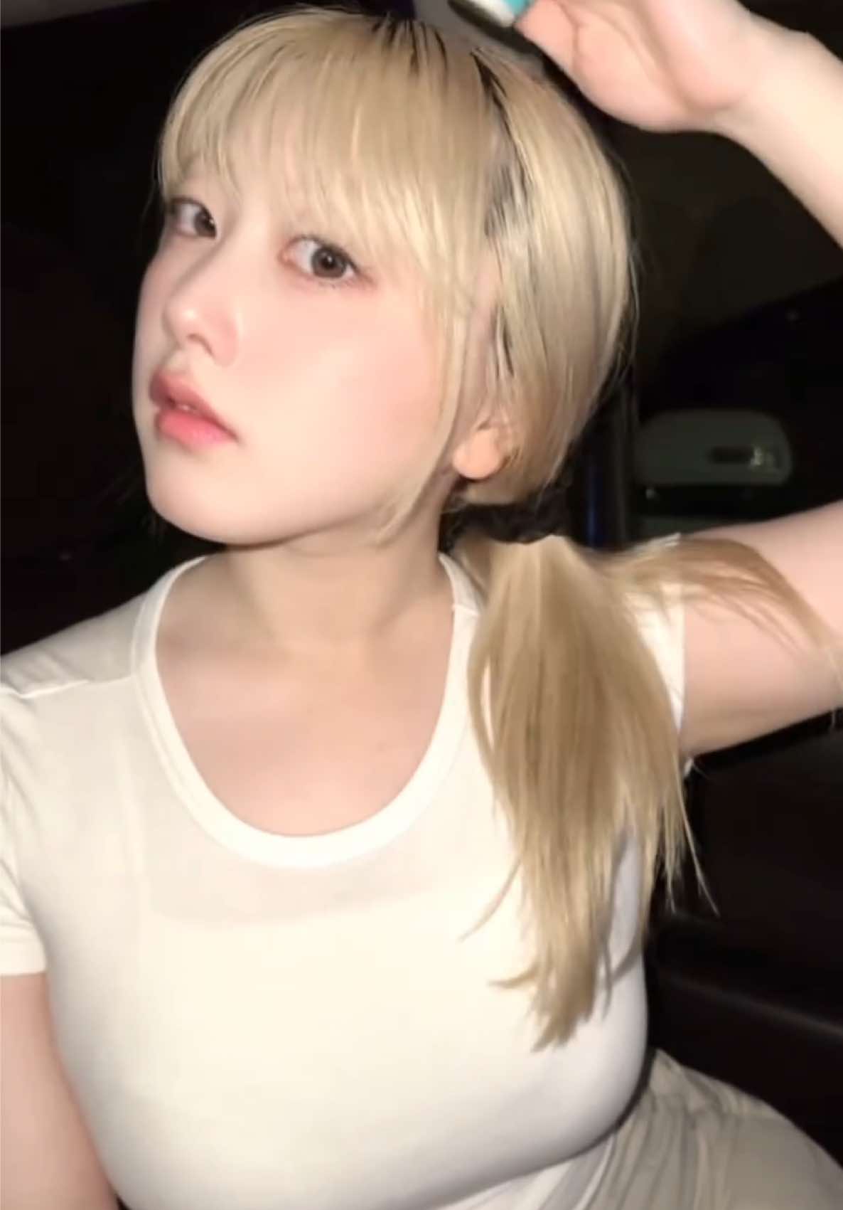 女の子の唇見る？#夏の幸せ 