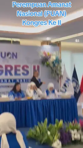Perempuan Amanat Nasional (PUAN) mengadakan Kongres Ke II di Jakarta ,Ketum PAN yg juga. Menko Pangan Zulkifli Hasan Memberikan selamat kepada Ketum Terpilih untuk periode 2025-2030 Farah Putri Nahlia semoga ke depan PUAN semakin bisa membawa aspirasi Perempuan se Indonesia #menkopangan #zulkiflihasan #bantupangnbanturakyat #Kopdesmerahputih #PartaiAmanatNasional 