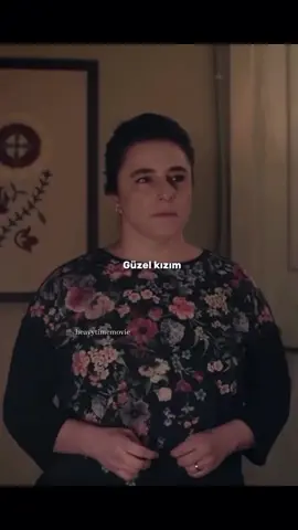 Babalar evlatlari için mücadele eder 1950'lerde Kore Savasi'na katilan Türk astsubay Süleyman Dilbirligi, savas alaninda ailesini kaybetmis, kimsesiz küçük bir Koreli kiz çocugu bulur. Ona 