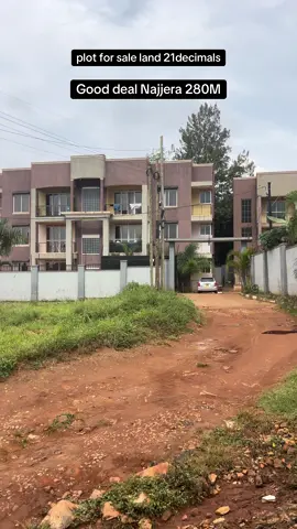 Plot for sale 100by 95Ft Estate 21decimals good deal suitable for apartments selling Near Main Road 280Million