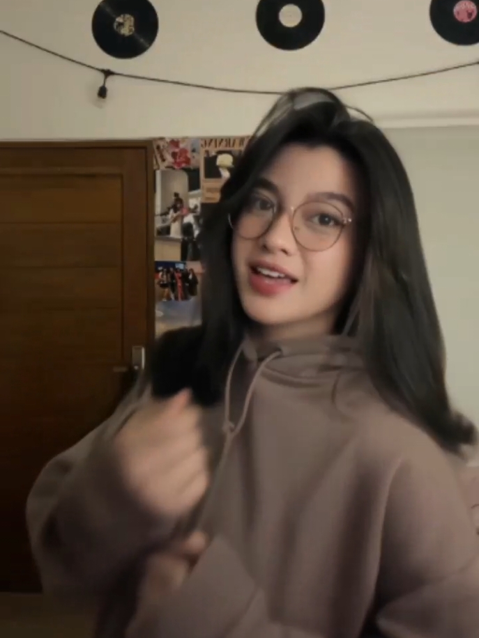 #CapCut ada uang abang ku sayang  #slowmotion #slowmo #adauangabangsayang  @nylasetilia 