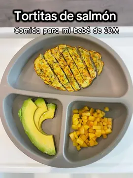 Hoy su papá le hizo tortitas de salmón 🍣 #alimentacioncomplementaria #blw #fyp #tortitasdesalmon #10M 