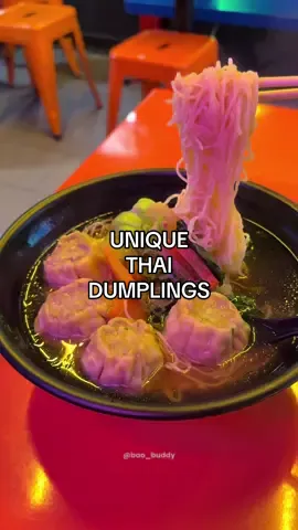 green curry dumplings?! 👀 follow for more NYC Asian eats! 📍 Dumpling N Dips @ 5 Saint Marks Pl (East Village) #dumplings #saintmarks #eastvillage #thaifood #thaicuisine