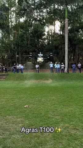 O Gigante chegou ✨ Agras T100  Já disponível em nossa loja 🔥 Revolucionando o Agro . #DJIAgras #Droneagricola #pulveirizaçãopordrone #agriculturadeprecisão #agricultura 