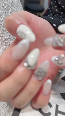 ở đay có Nail xinh ạ 😍😍😋😋😋#ĐÀOTẠONGHỀCHUYÊNNGHIỆP #dayquaychupanhnail #dayquayvideonail #maunailxinh #nailbacgiang 