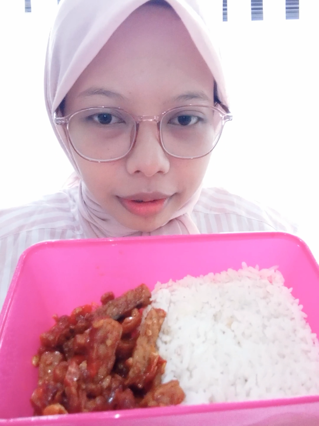 Sarapan sama tempe orek 😋 #trending #frugalliving #makan #makananviral #CapCut 