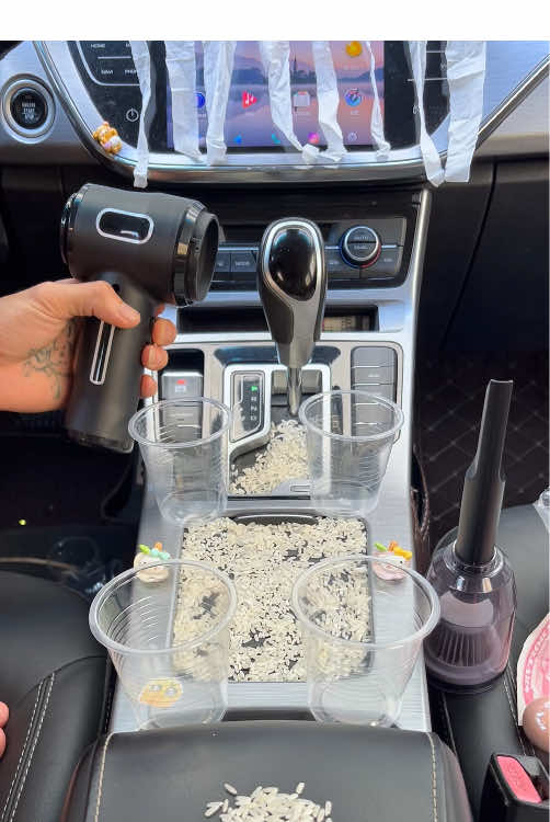 I like this portable car vacuum cleaner very much. It is small, portable and wireless.#car #outdoorfun #tiktokshopmemorialday #fyp #carcumm #foryou #fageyouerpage