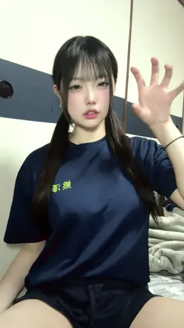 久しぶりに熊澤体育着きました。#りあくま #体操着#深夜投稿 #バズれ #sjk 