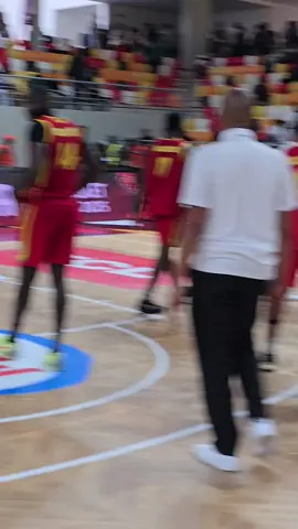 FIBA Afrobasket Angola 2025 Les guinéens dans les tribunes célèbrent la victoire du Syli Basket de Guinée 80-88 face au Soudan du Sud.