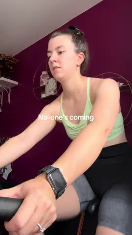 You’ll pretty much never feel like it but the more you do it the easier it’ll get 💯 #motivateyourself #noonescoming #pushyourself #workoutmotivation #habits 