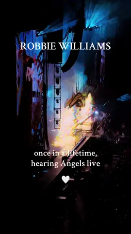 FULL VIDEO OF ANGELS 💫✨🤍 #robbiewilliams #britpoptour2025 #britpop  Robbie reminds us how important it is to live in the here and now, without fear of the future or overthinking the past. 🌞