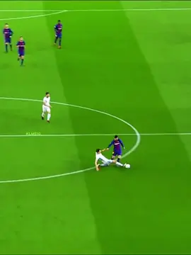 Messi counterattacks alone 🤯☠️ #messi #football #fyp #messi_king 