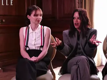 Elas muito Enid e Wednesday nessa entrevista com a jenna falando coisas macabras e a emma de gastura #jennaortega #emmamyers #fyp #foryou #foryoupage 
