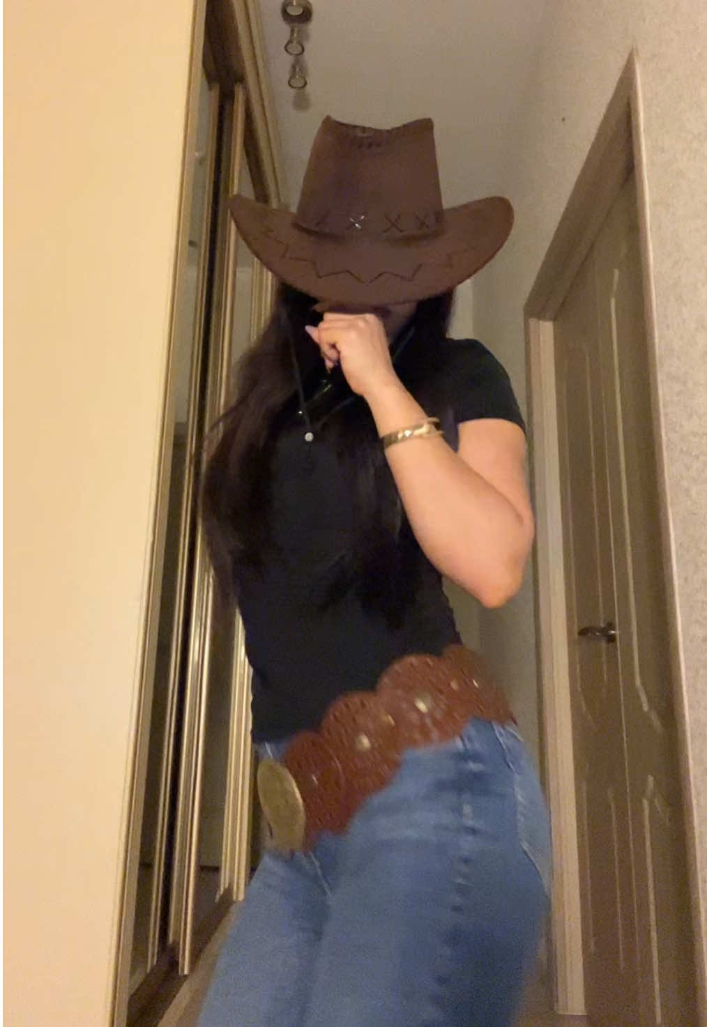 🤠